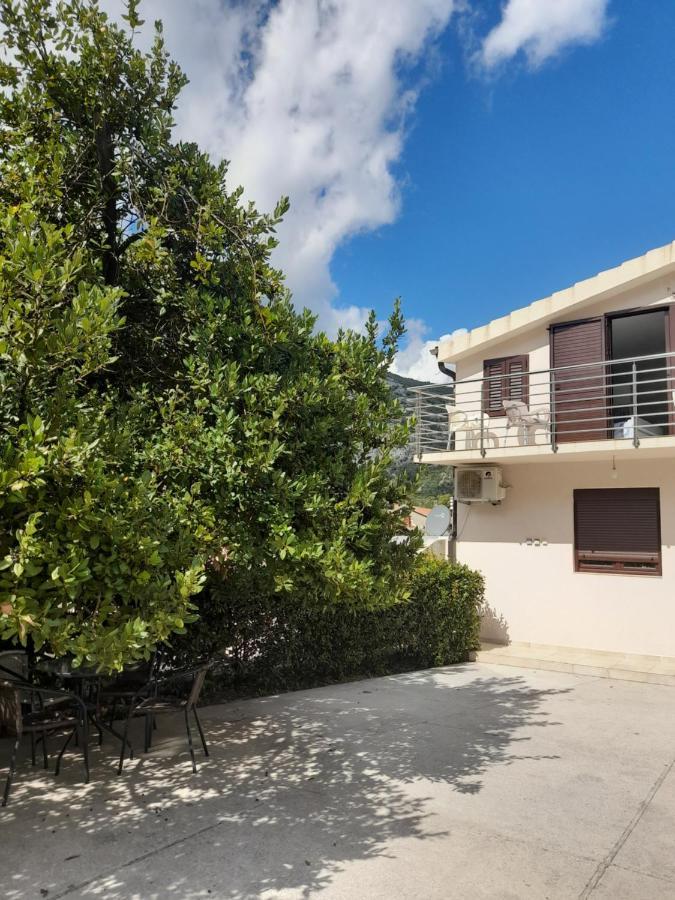 Apartments Nikovic Risan Ngoại thất bức ảnh